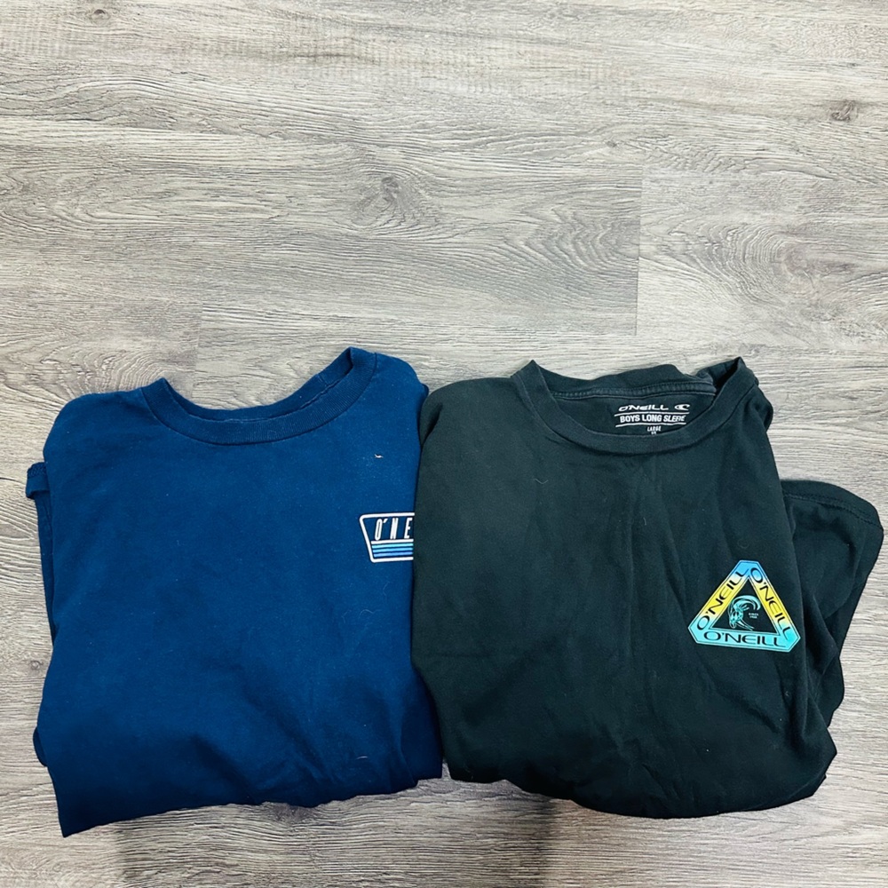 2 piece bundle O'Neill Kids Black and Navy Long Sleeve Tees Size Large